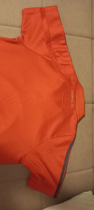 Trening Adidas Liverpool + Tricou de colectie 2009