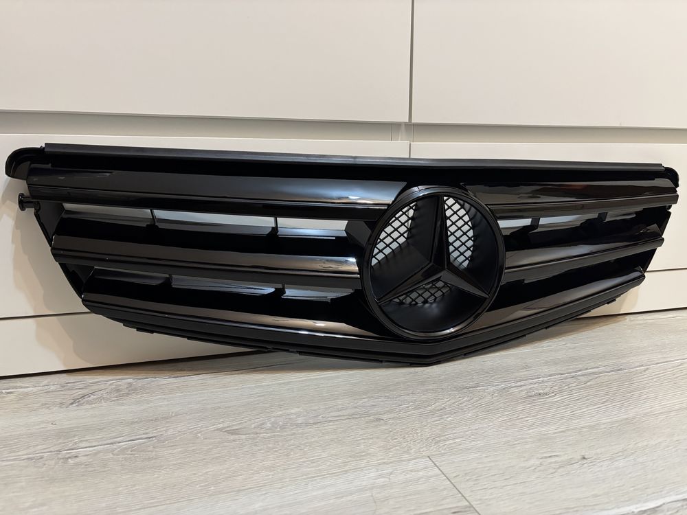 AMG маска решетка за Mercedes W204 C-class 2007-2014