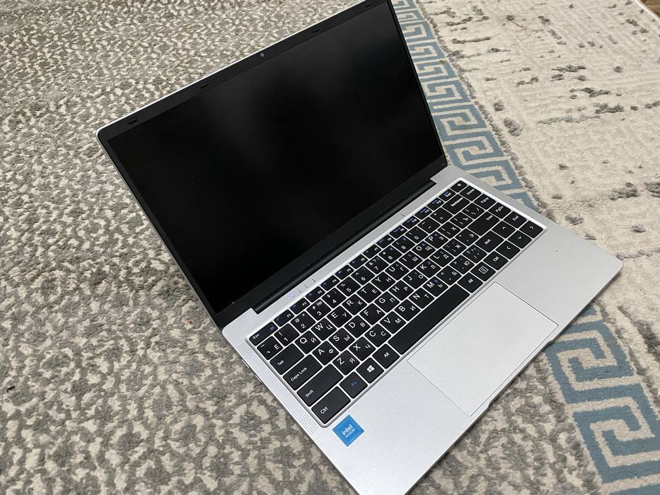 Ноутбук дла работы и учобы