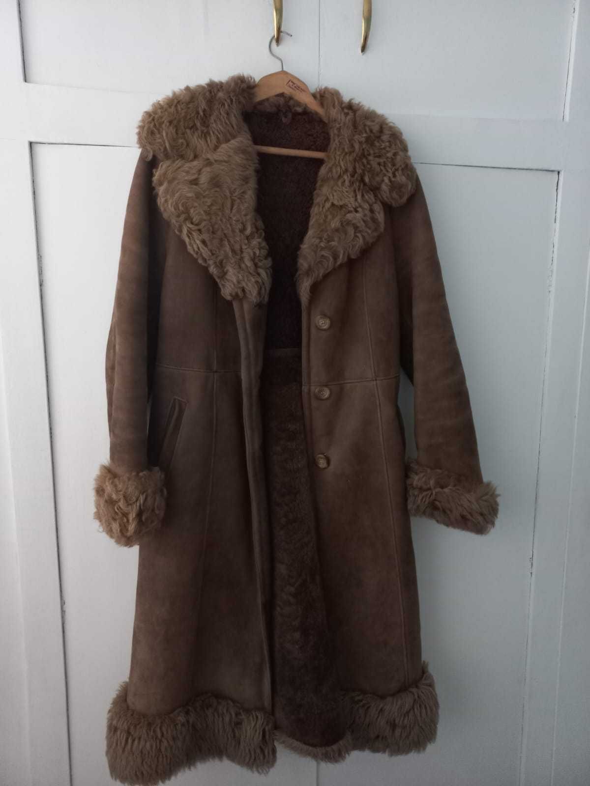 Дамско vintage корекомско палтo oт естествена кожа размер 48 (M или L)