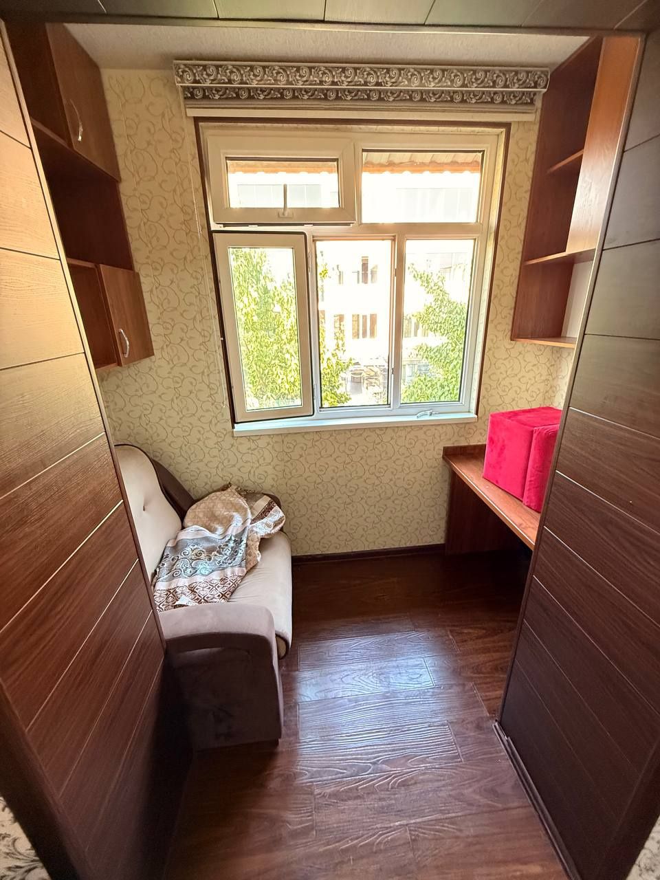 8 роддом Яккасарайский р-н 76 серия 3/3/4