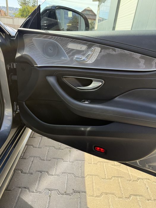 Mercedes Benz CLS 300d - 2.0 diesel 245 cp Amg Line