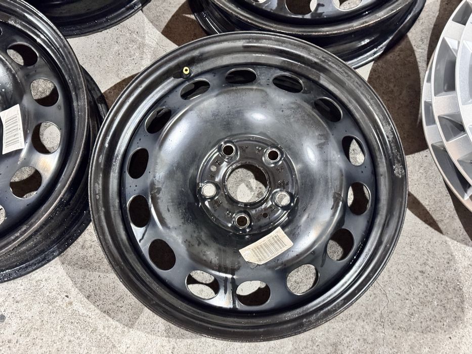 4бр железни VW Golf Pasat 16цола