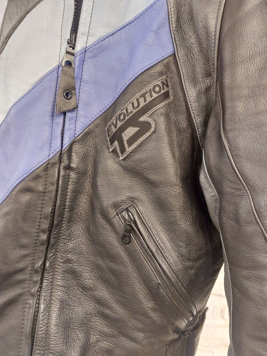 Мото яке Dainese