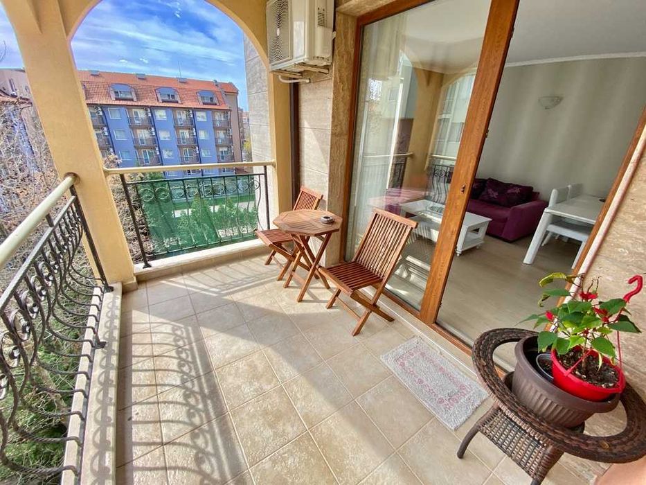 Обзаведен тристаен апартамент в к-с „Harmony Suites 2“
