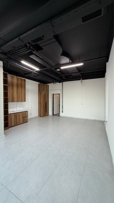 Срочно сдаётся нежилое помещение 42 м2 в Nest One