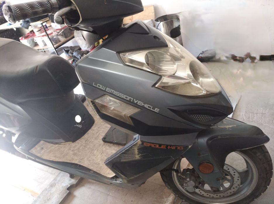 Скутер 50 кубовый