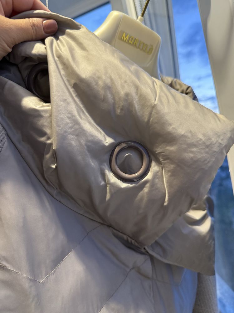 Продам куртку MaxMara
