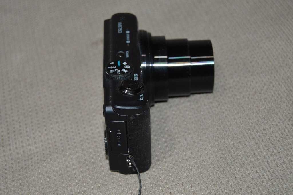 Foto compact SAMSUNG WB750 - citeste anuntul