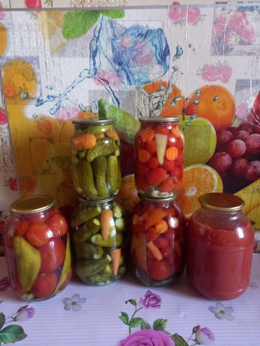 Вкусненькие соления Огурчики, Помидорчики