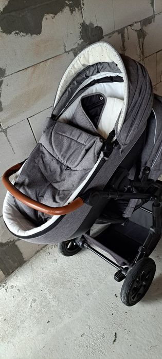 Cărucior de vanzare 2in1