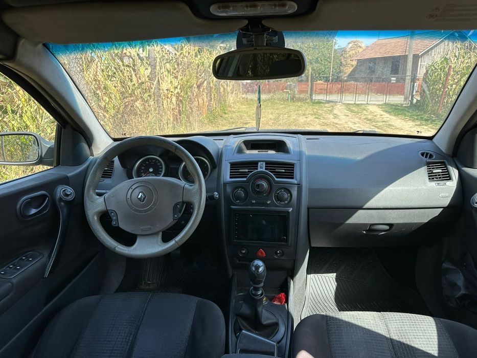 Vând Renault Megane 2