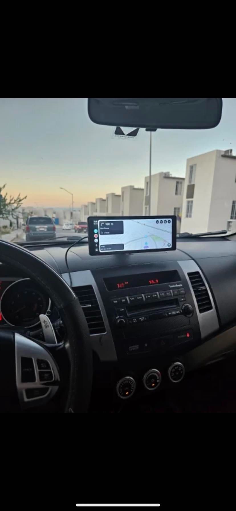 Мултимедия 7 / 10.26 инча с Carplay & Android Auto / Bluetooth