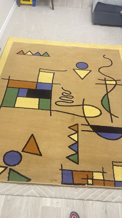 Продам ковер 200 на 300