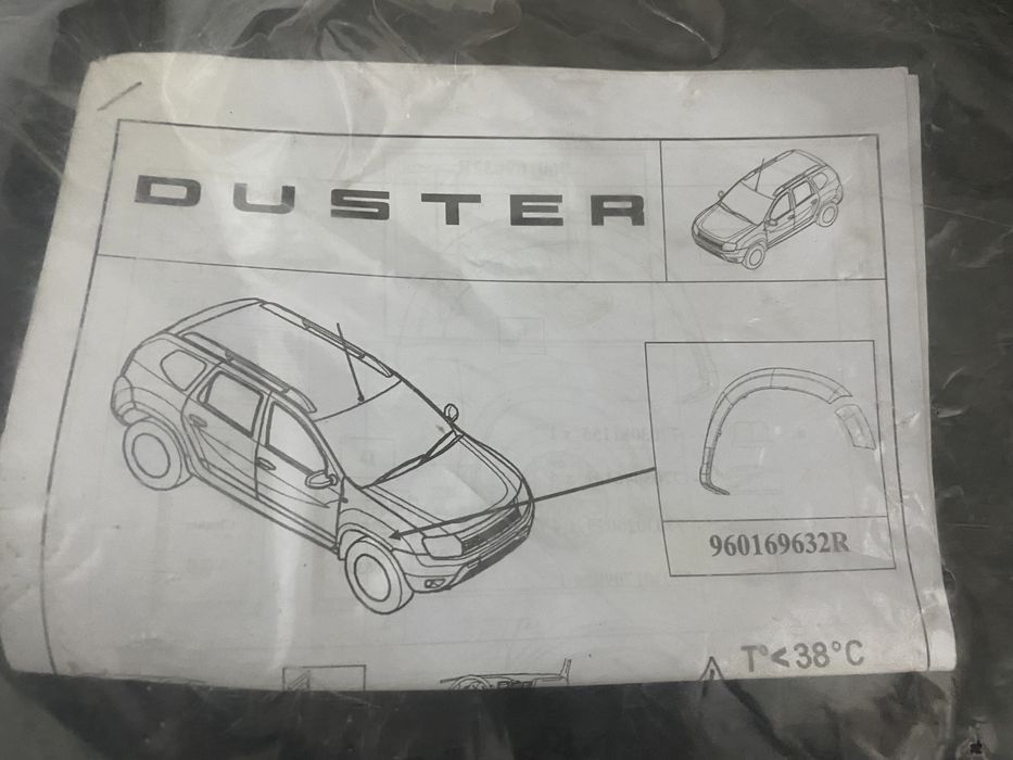 Ornamente aripa si bara dreapta fata protectie Dacia Duster 2010-2018