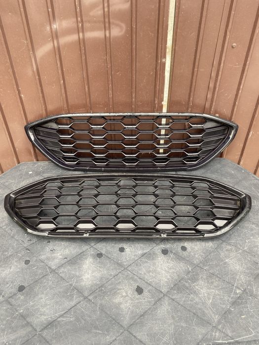 Grila centrala/radiator Ford Puma ST-LINE 2018-2024