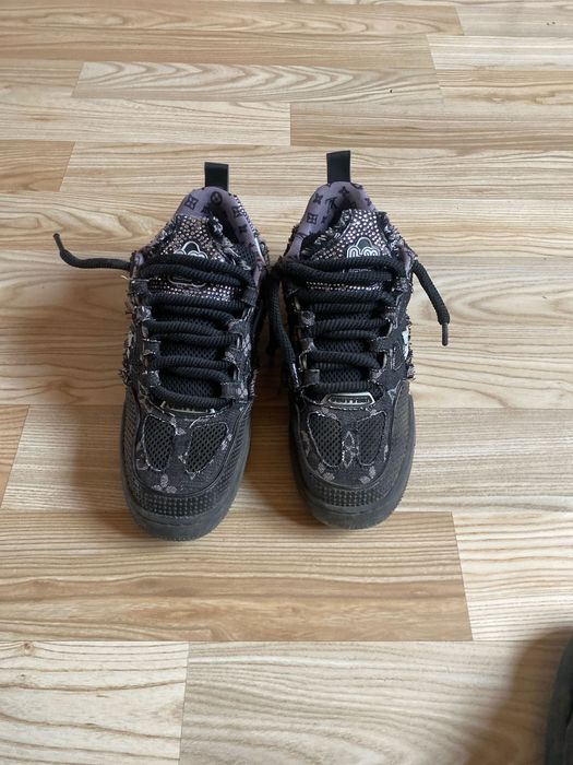 vand lv skate purtati de cateva ori