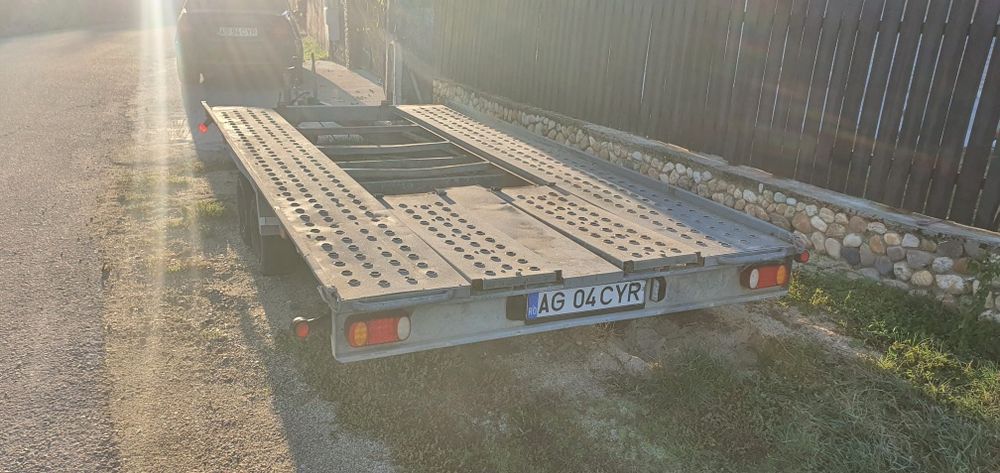 Vând platforma  auto