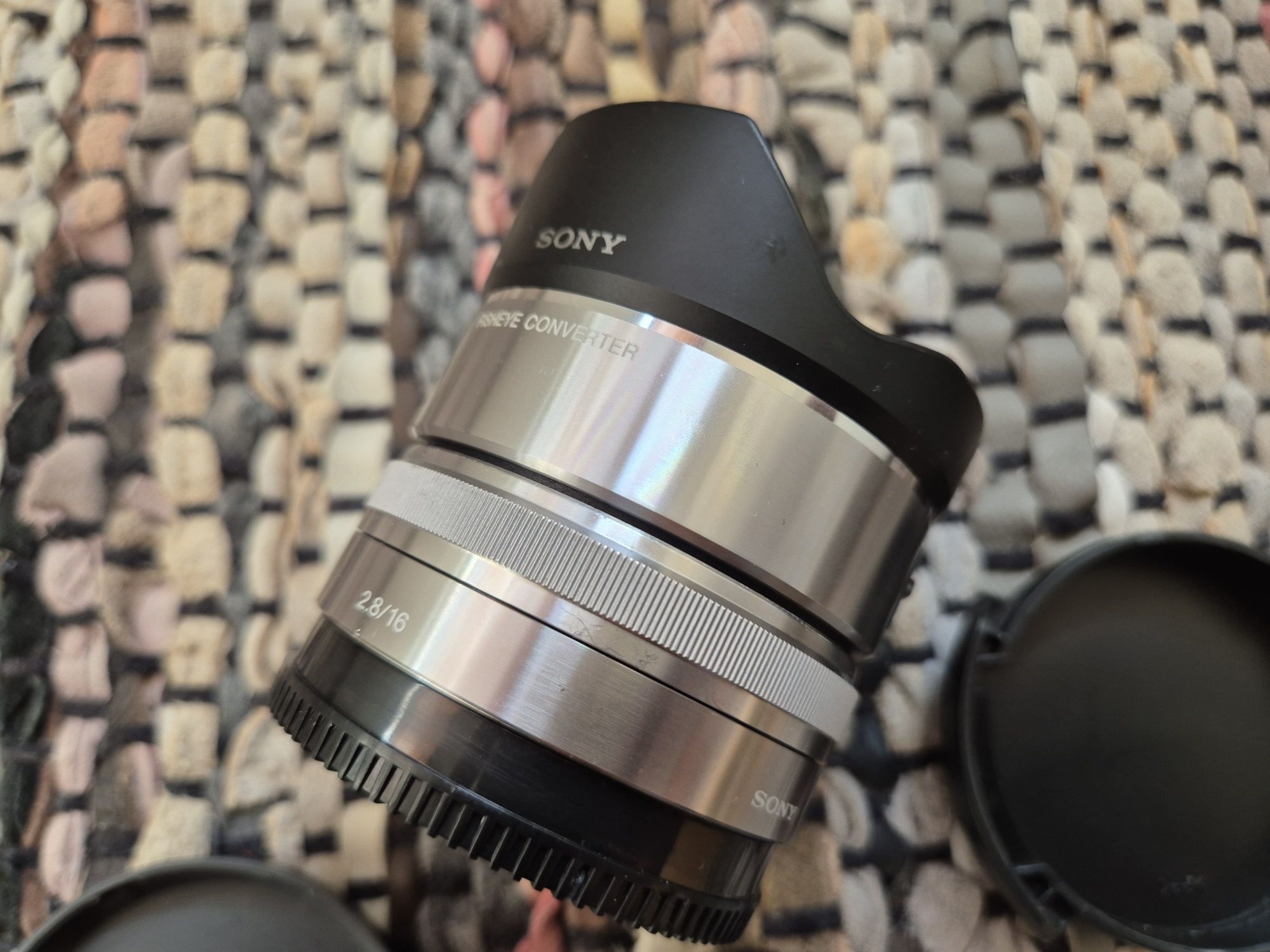 Обектив Sony SEL16F28 + Sony fisheye convertor VCL-ECF1