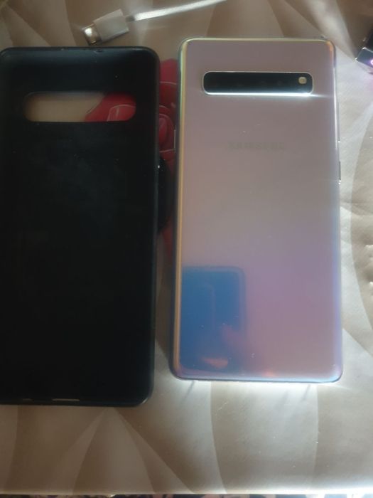 Продам самсунг S10+5G