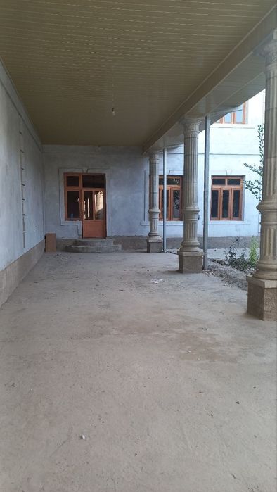 Срочно ховли сотилади