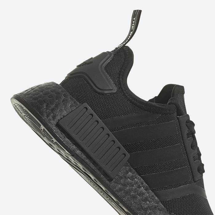 Оригинални маратонки * ADIDAS NMD R1 * EU 38 2/3