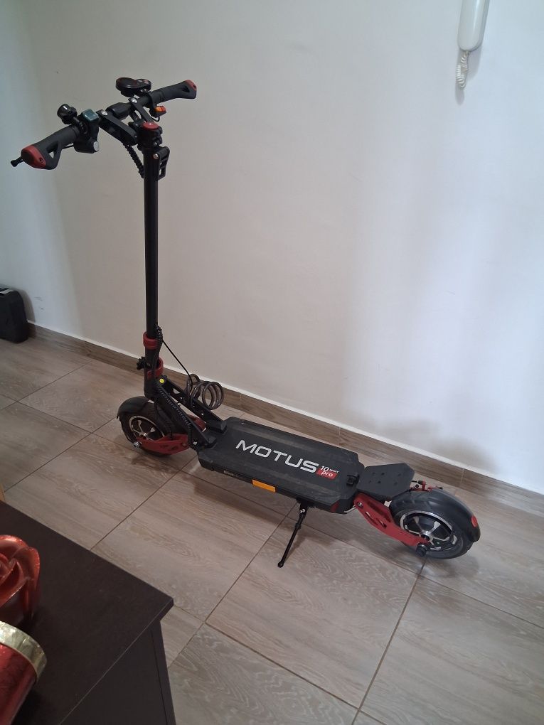 Електрическа тротинетка Motus Pro 10 sport