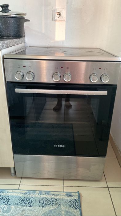 Продам электроплиту