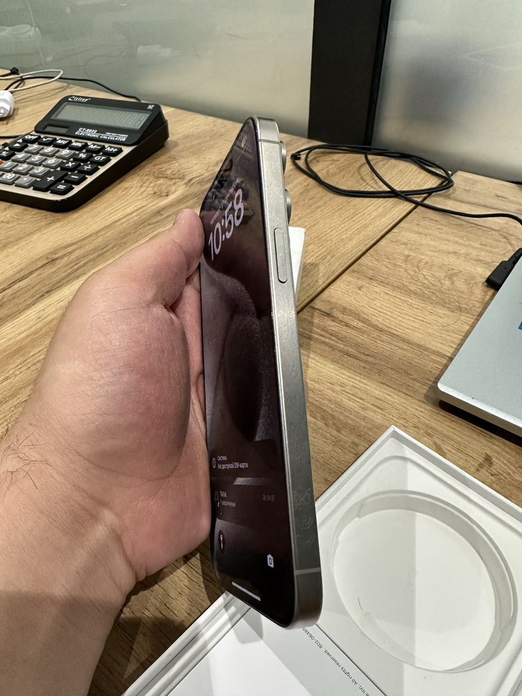 iPhone 15 pro max 256gb holati zor