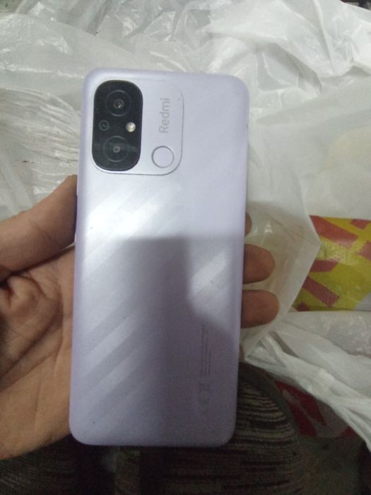 Продам телефон редми