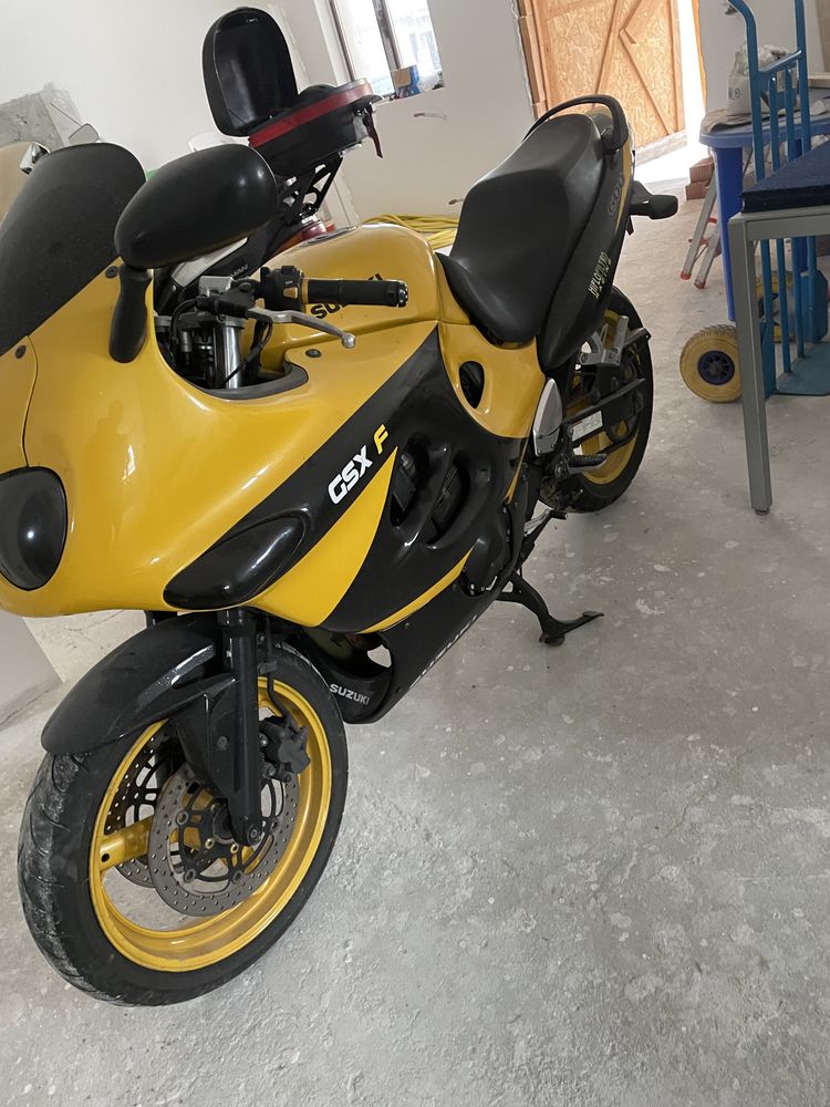 Vand moto suzuki  gsx 600f