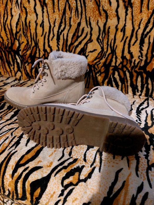 Дамски зимни боти естествен велур