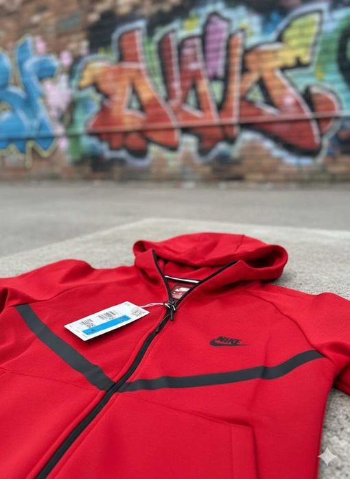 Trening Nike TECH Fleece Rosu - Produs Premium - Bumbac