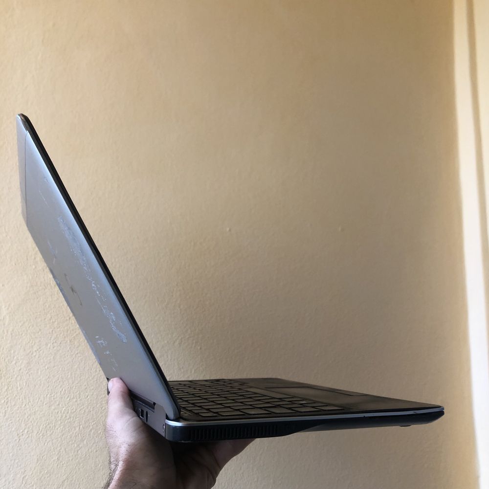 Dell Latitude E7240 Intel Core i5 12.5” HD 8GB RAM 128GB *ssd, m2