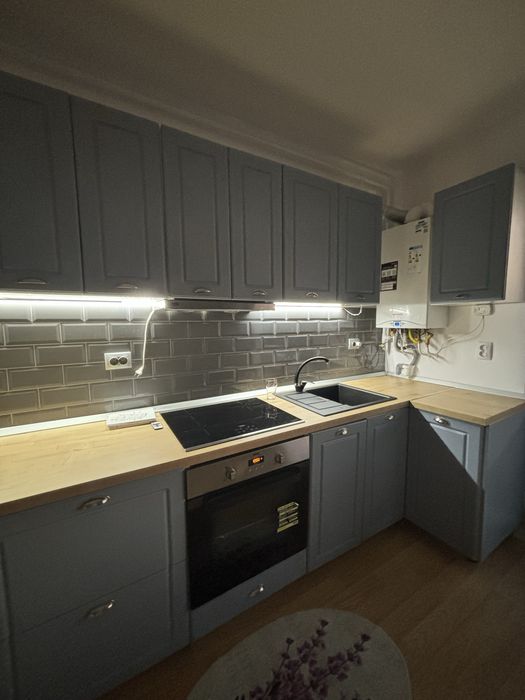 Dau în chirie apartament în Florești