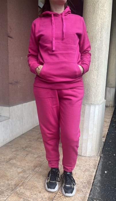 Ново!Дамски спортен комплект ватиран размери М,L,XL
