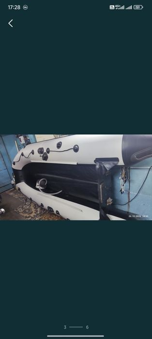 Лодка Ривьера 3200 с мотором 9.8