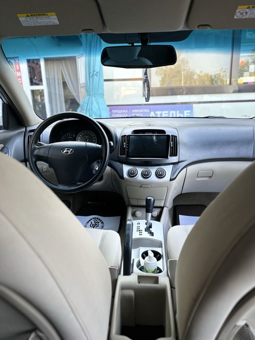 Hyundai  elantra