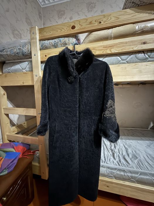 Мутон ,качествасы жаксы,коп киилмеген ,46 размер,узындыгв тизеден жога