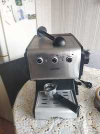 Еспресо кафе машина Crown CEM 1524