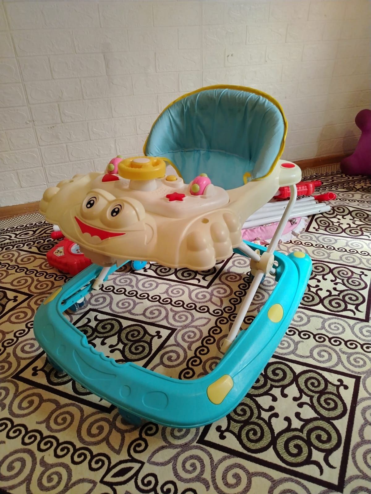 Ходунок для малышей