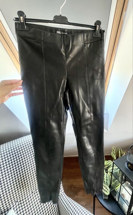 Кожен клин ZARA