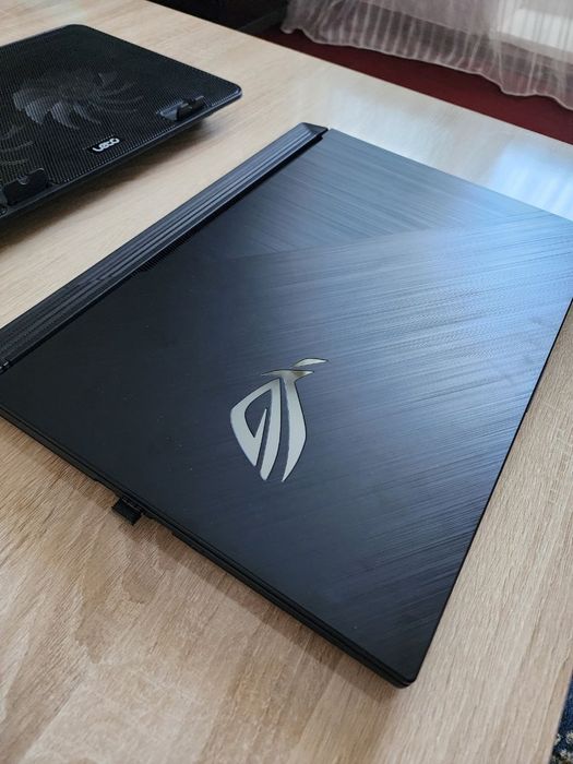 Игровой ноутбук Asus ROG STRIX