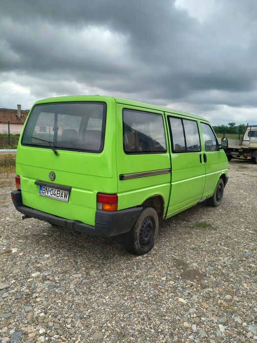 Vand Volkswagen Transporter  an 1994.functional,necesita reparatii,far