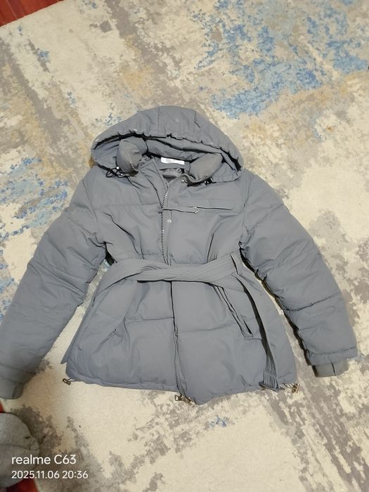 Срочно продам куртку пуховик зима