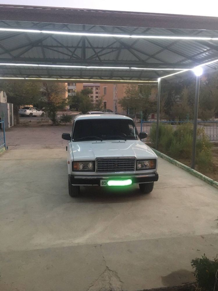Xolati zur minishga tayyor Vaz 2107