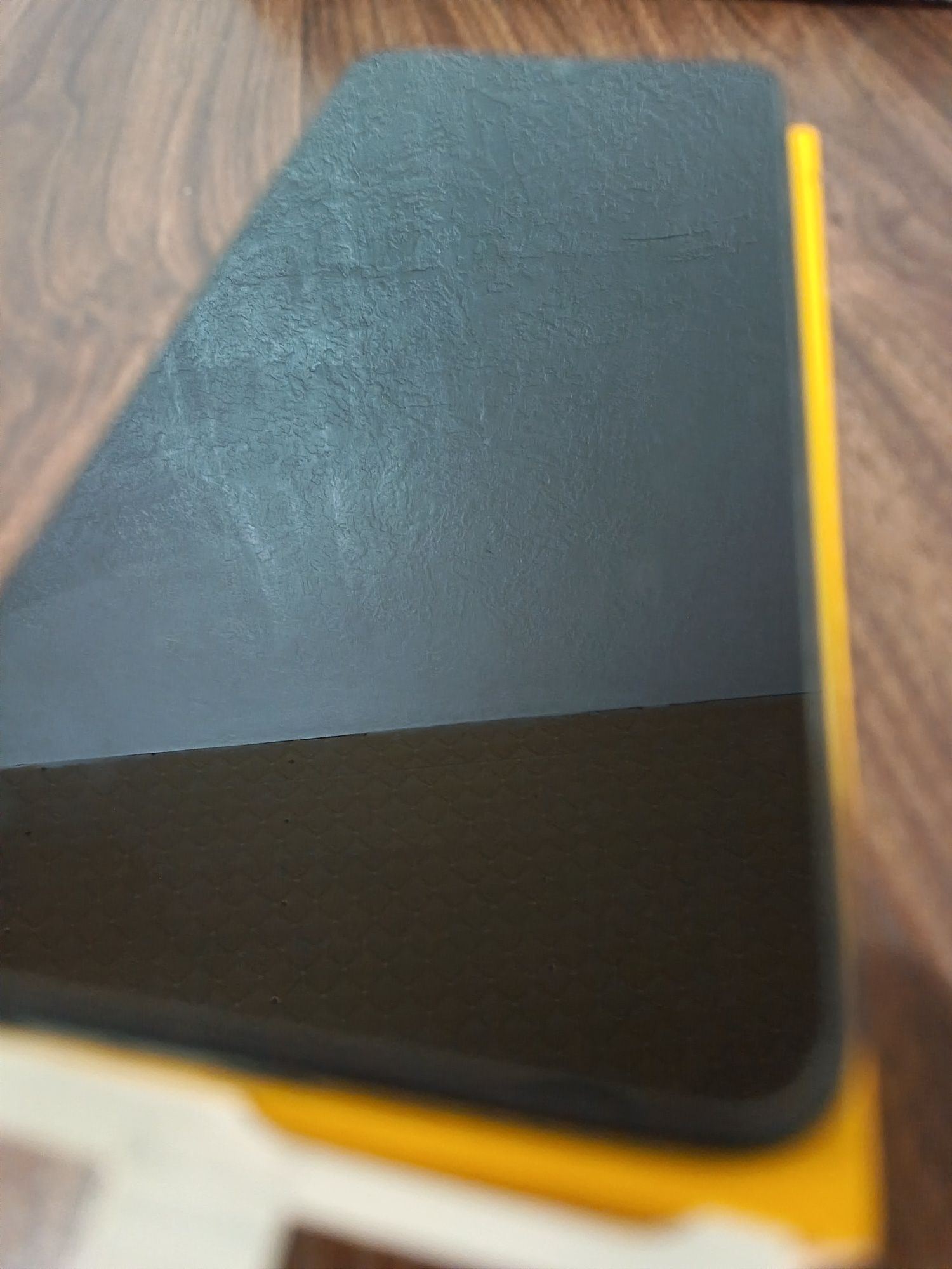 Realme c33  4/64