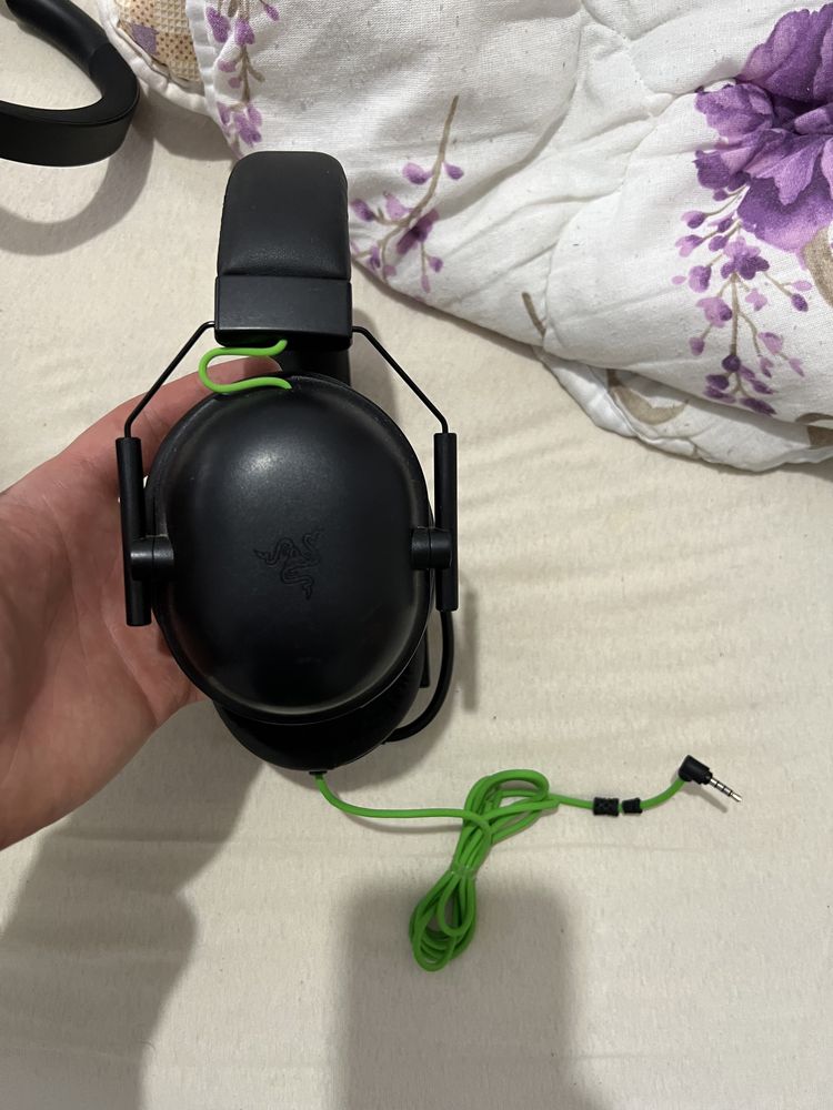 Vând Casti gaming Razer Blackshark V2 X