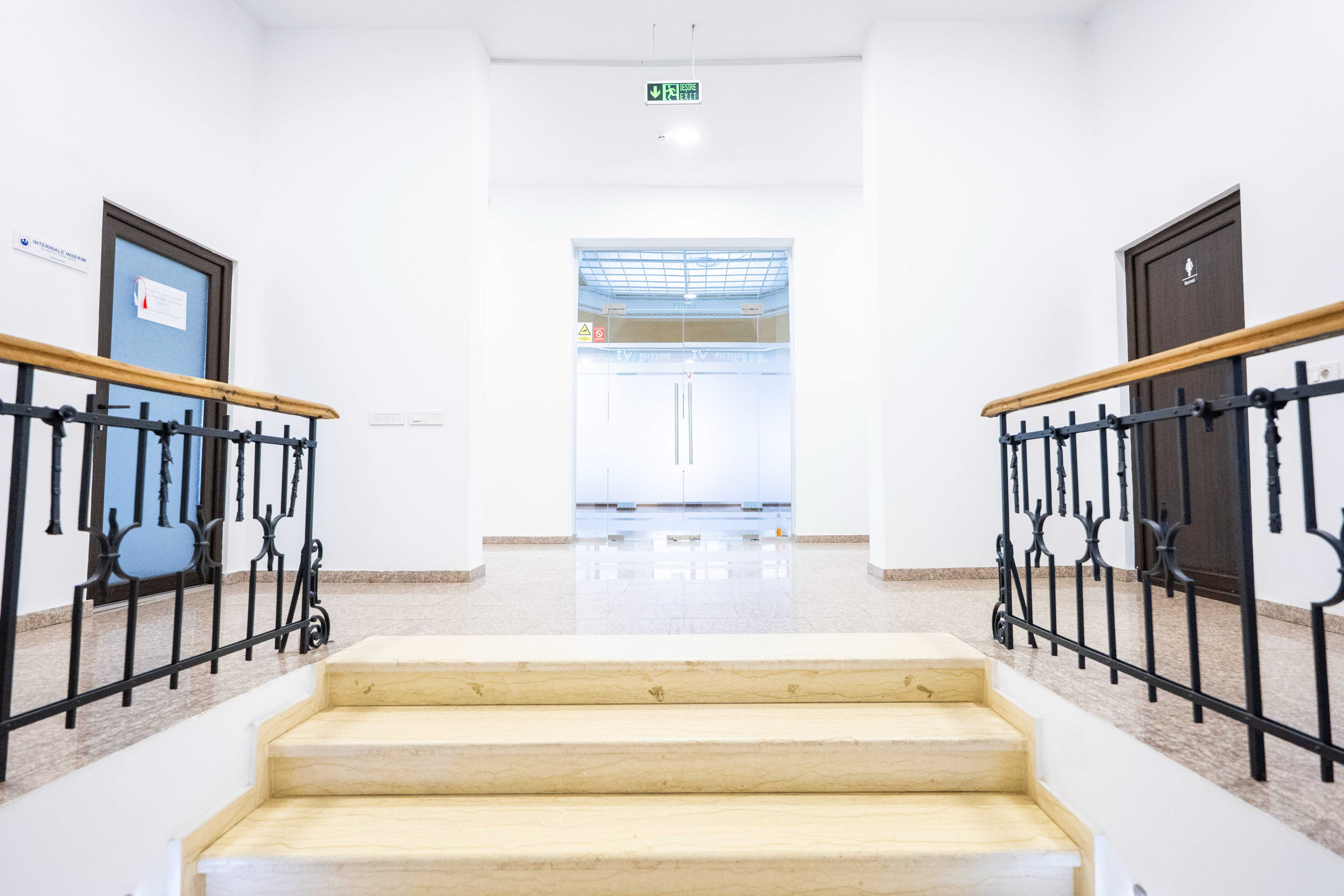 Închiriere Birouri si Spatii Comerciale – Ultracentral, Faleza Dunării