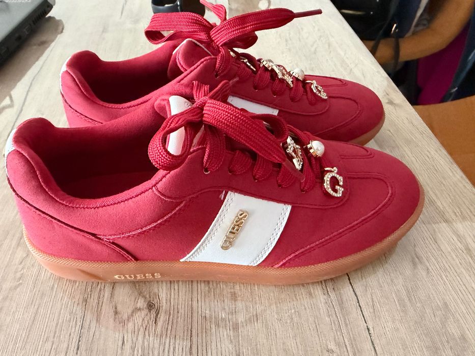 Guess Сникърси  Червен
